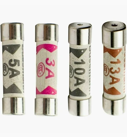 BS 1362 plug top cartridge fuses used in BS 1363 plugs